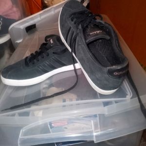 Adidas. Black. Suede leather. Size 9.